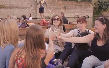 champagne punting