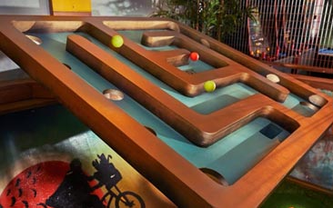 crazy golf - plonkers package hen party