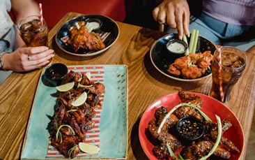 bottomless wings with beers hen party