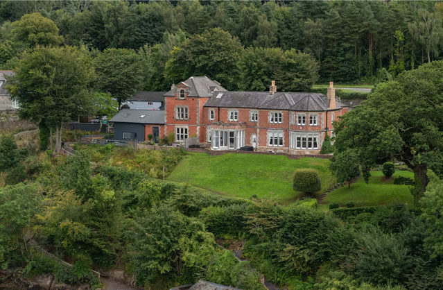 Menai Mansion's exterior 